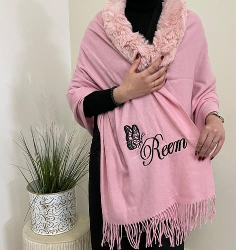 شالات شتويه نسائي بالاسم متوفر 8 الوان