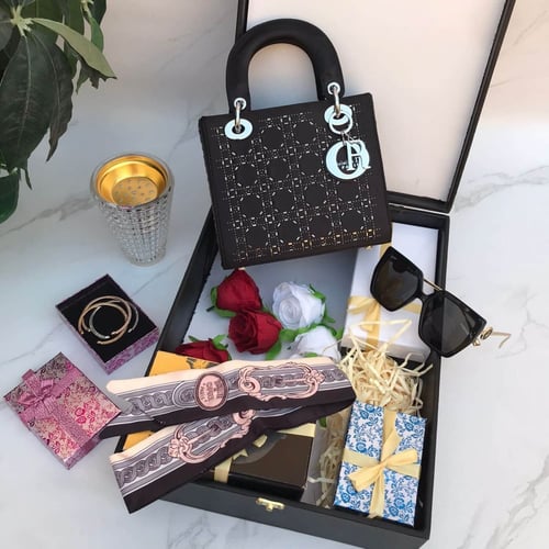 بوكس نسائي مميز وفاخر هدايا نسائيه