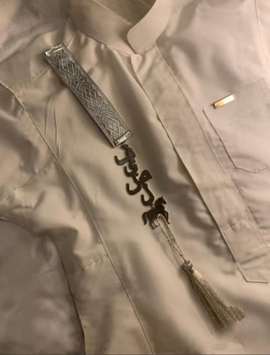 بروش بالاسم اطفال للكتف بروش العيد