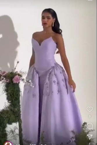 فستان نسائي