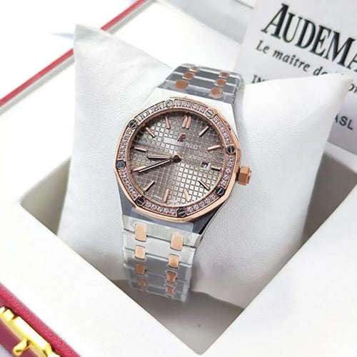 ساعات نسائي امر بياجية