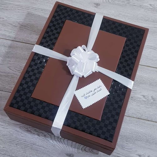 بوكس تغليف فخم مصنوع من الجلد الايطالي