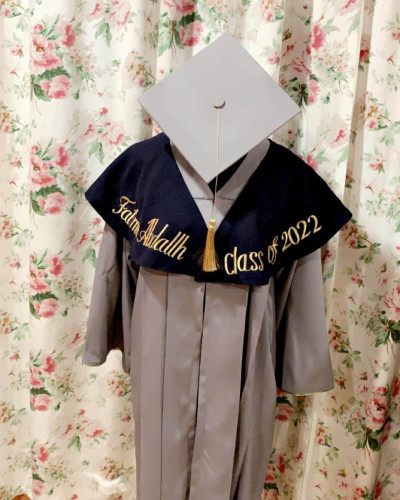 عبايات تخرج تصميم وتطريز بالاسم والشكل حسب الطلب