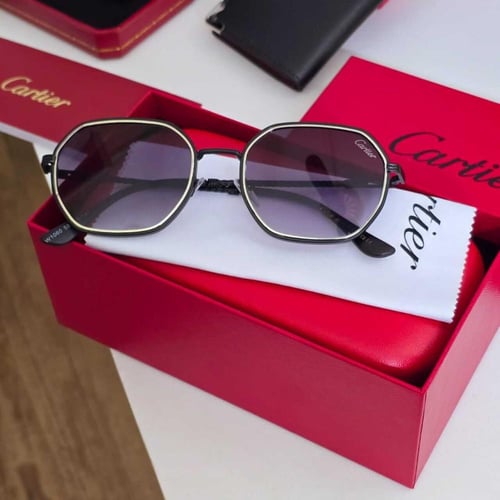 هدايا تخرج بسيطه للشباب