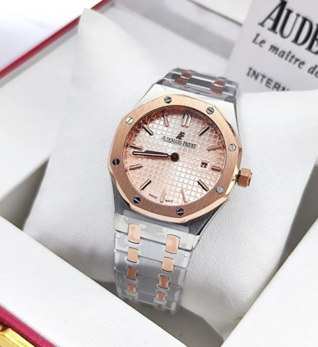 ساعات نسائي امر بياجية