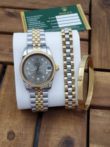 رولكس نسائي مع فصوص