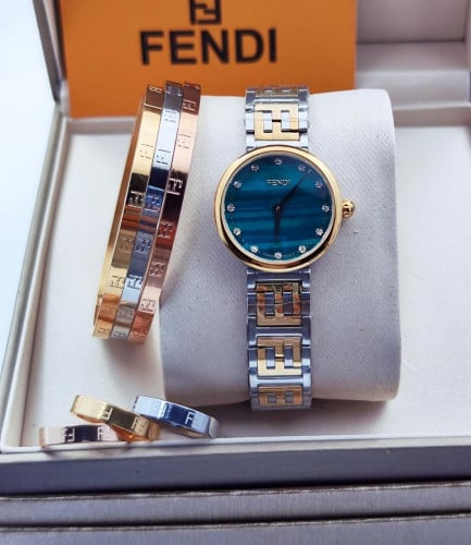 ساعه فندي نسائي