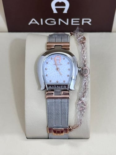 ساعه ماركه اقنر نسائي