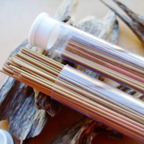 عبوات أعواد الكمبودي فارغة او معبأة