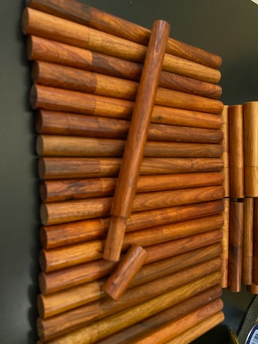 عبوات أعواد الكمبودي فارغة او معبأة