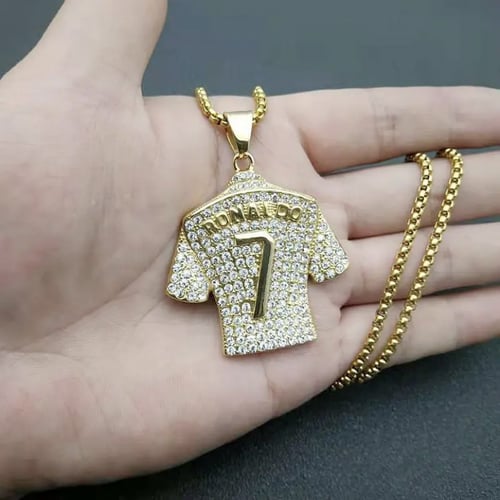 قلادة عصرية مرصعة بالالماس الصناعي