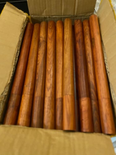 عبوات أعواد الكمبودي فارغة او معبأة