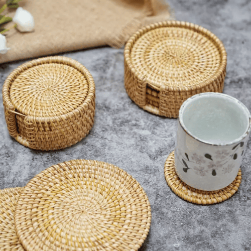 طقم قواعد أكواب حصير الروطان الطبيعي