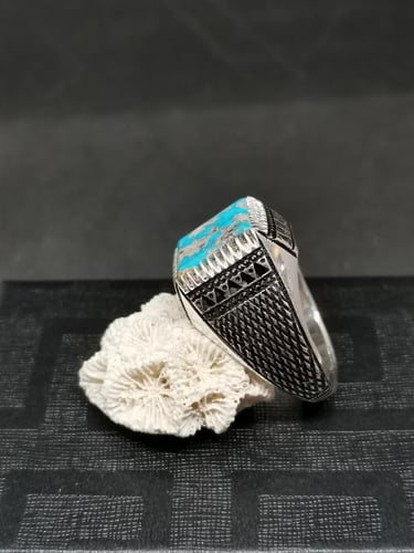 خاتم الفضة بحجر فيروز نيشابوري ايراني بصياغة عباسي...