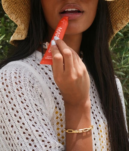 مرطب الشفاه من مارموريس بحماية ٢٥ | Marmoris Lip B...