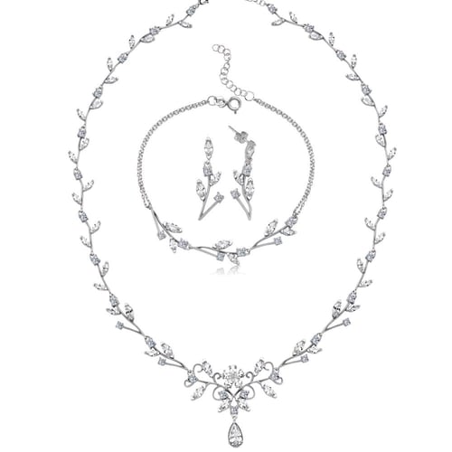 طقم فضة كلاسيكي بتصميم عصري فخم يعكس ذوقك الرفيع