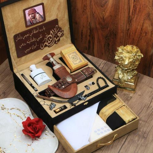 هدايا تذكارية رجالية بوكسات فخمة بتصميم حسب الطلب