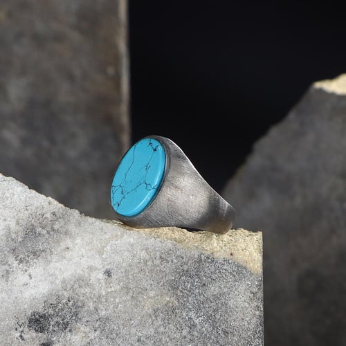 خاتم راقي بحجر فيروز بيضاوي أنيق - فضة مطفية خالصة