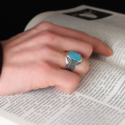 خاتم مرصع بحجر فيروز أنيق ومصاغ من الفضة الإسترلين...