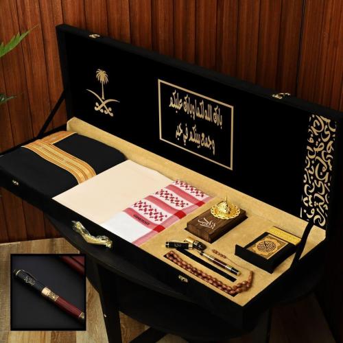 بوكس إهداء رجالي فخم بمشلح مع مجموعة منتجات راقية