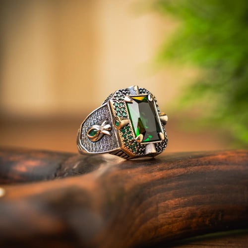 خواتم بصياغة فاخرة مرصعة بأحجار زركون أنيقة ومطعمة...