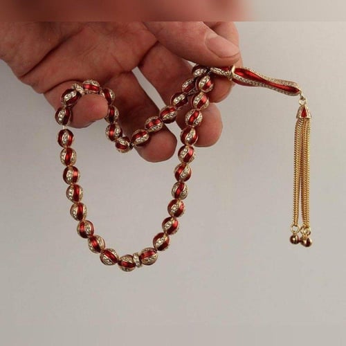 سبحة فخمة تجمع بين بريق أحجار الزركون وأناقة الفضة...