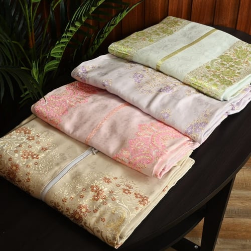 بوكسات رمضانية راقية بشرشف صلاة مع مصحف و إكسسوارا...