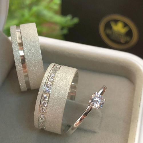 طقم دبل راقية من الفضة الخالصة مطعمة بفصوص سوارفيس...