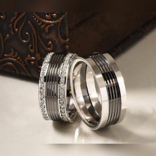 دبلتين بصياغة راقية فضة إيطالية مطعمة بفصوص السوار...