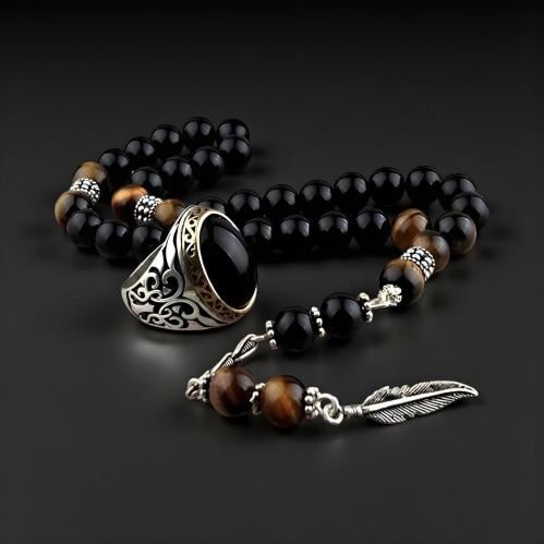 طقم سبحة وخاتم بصياغة راقية من الفضة الخالصة و أحج...