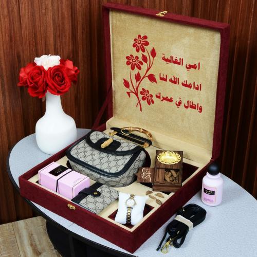 هدية نسائية متكاملة بوكس يحوي شنطة راقية مع ساعة أ...