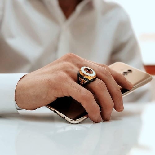 خاتم مميز من الفضة الخالصة مرصع بحجر صدف طبيعي ومص...