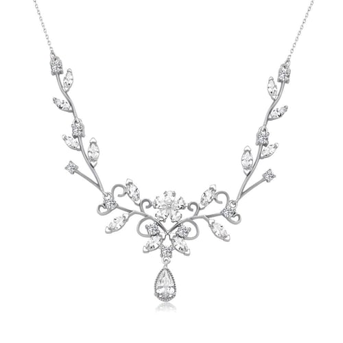 طقم فضة ناعم يدمج بين فخامة التصميم وجمال الطبيعة...