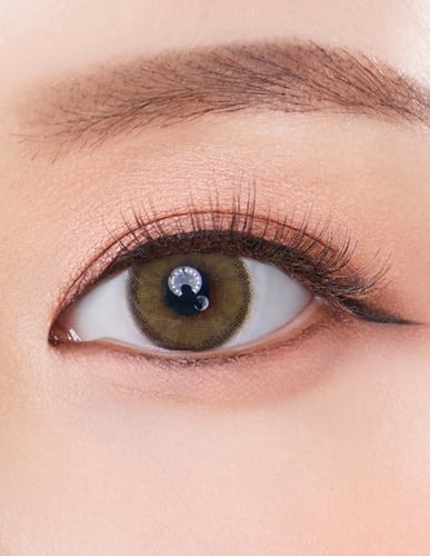 عدسات LOLOA لون العدسه : زيتوني محدد