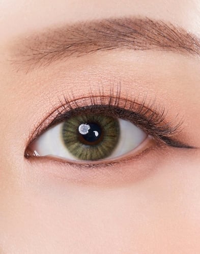 عدسات LOLOA لون العدسه : زيتوني مشع