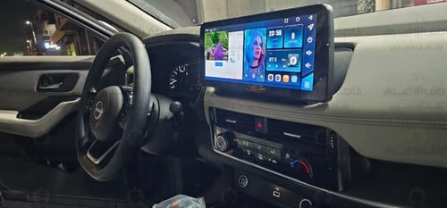 شاشة 12 بوصة عام