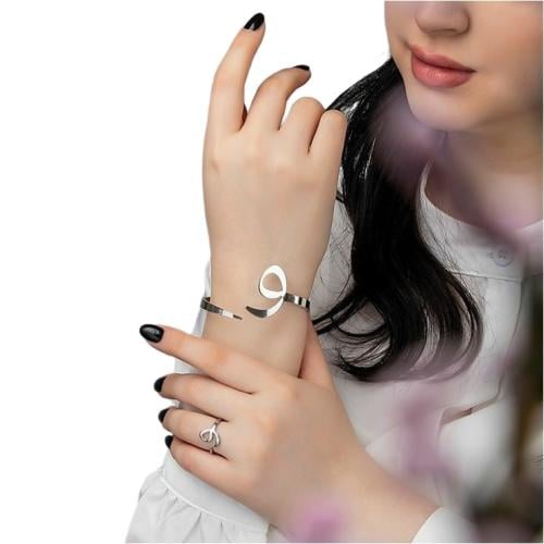 اسوارة بنات بحروف عربية أنيقة