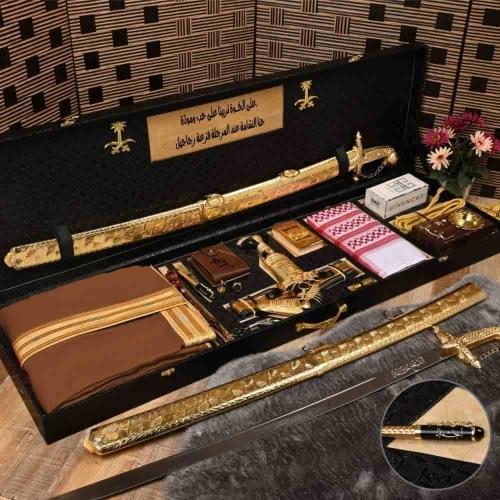 بكس رجالي ملكي بالاسم