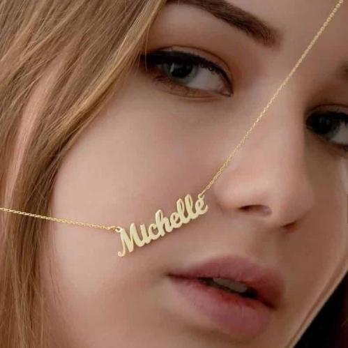 سلاسل بالاسم تصميم حسب الطلب