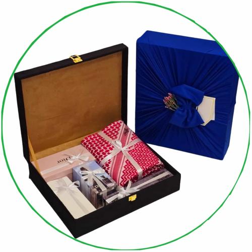 مجموعة هدية رجالية فاخرة – شماغ ملكي وعطر ديور وسب...