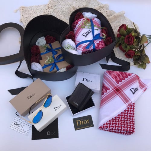 هدايا رجالي على شكل قلب ️