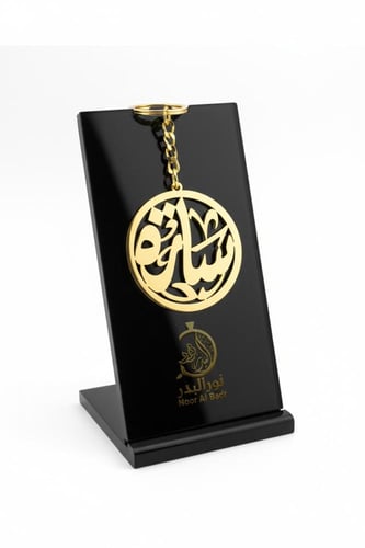 نحت وتفصيل مطليات اسماء حسب الطلب ميدليه لوحه سيار...