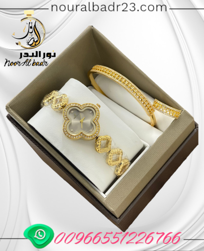 طقم ساعة نسائي أنيق مع اسواره وخاتم وعلبه فخمه-متج...