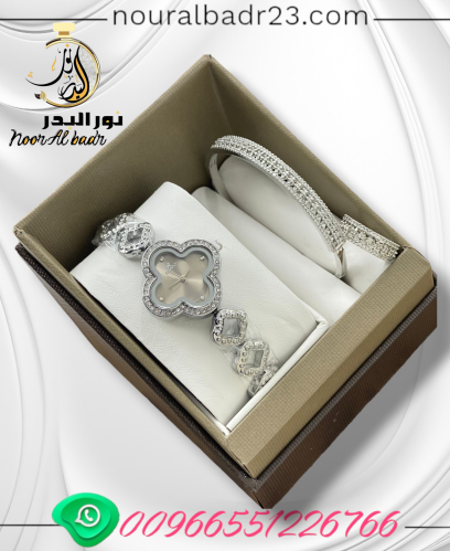 طقم ساعة نسائي أنيق مع اسواره وخاتم وعلبه فخمه-متج...