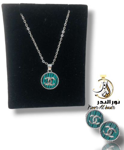 تألقي بأناقة لاتضاهي طقم سلسال مع حلق ( ذهبي او فض...