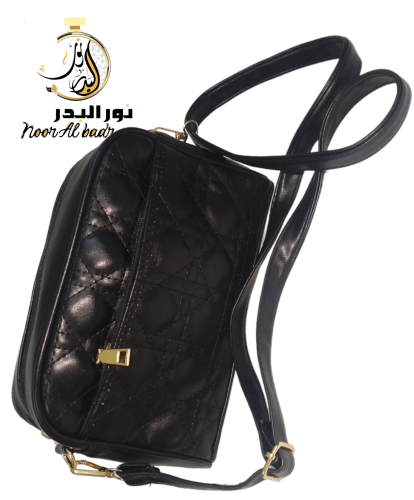 شنطة نسائية لون اسود جلد لمعه حجم صغير003