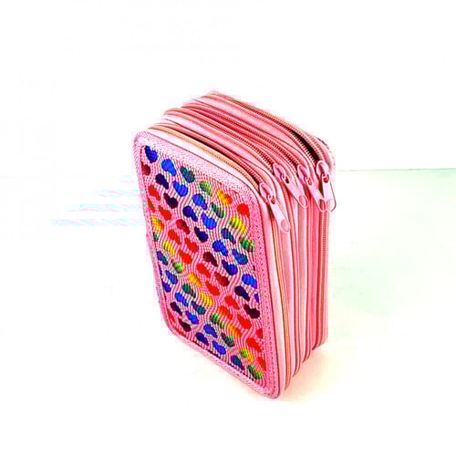 مقلمة بأربع طبقات لترتيب الألوان والاقلام