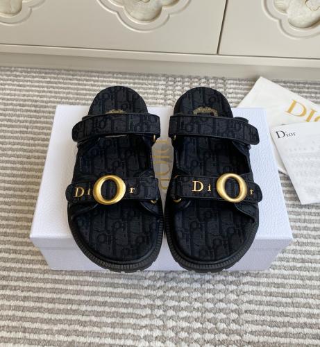 Dior shoe
