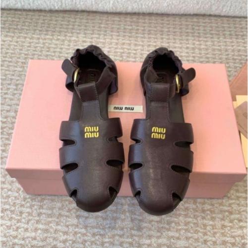 حذاء ميوميو