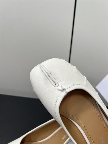 كعب ميزون مارجيلا